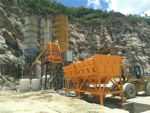 上海混凝土攪拌站 上?；炷翑嚢枵驹O(shè)備 多圖